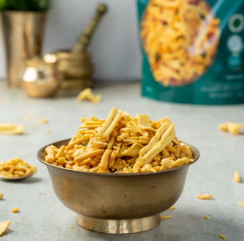 Haldiram's Golden Mixture | Crispy mix of peanuts, riceflakes & gram flour balls