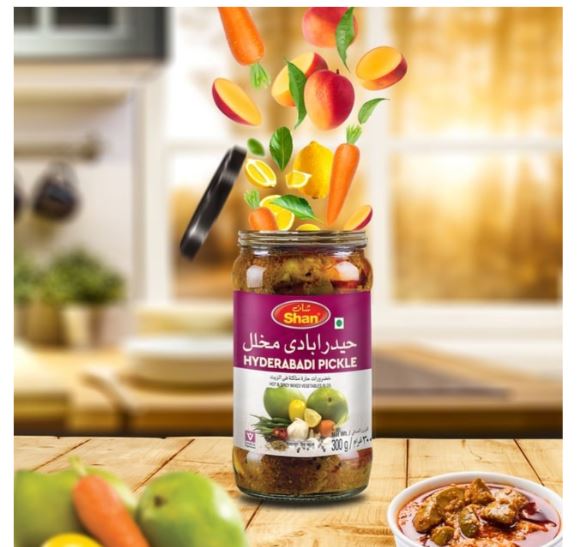 Shan Hyderabadi Pickle (300g)