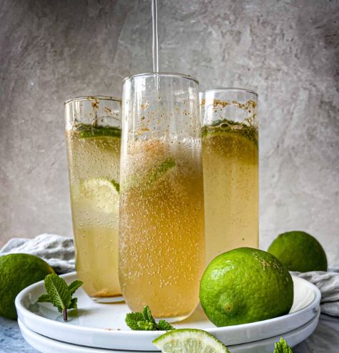 LIMCA Lime n' Lemon Carbonated Water | Soda (330ml)