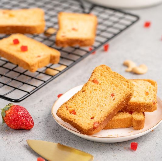 Bikano Premium Fruit Cake 400g - Delicious Rich & Moist Sliced Cake - Perfect Tea Time Snack, Healthy Desserts, Holiday & Party Treats [Authentic Indian Snacks]